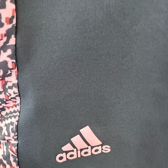 adidas Navy and Pink Athletic Top. - Picture 5 of 8
